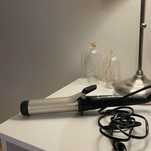 Remington locktång - Använd fåtal gånger då jag har lite kortare hår och denna gör sig bäst i ett längre hår. 🌼🌼