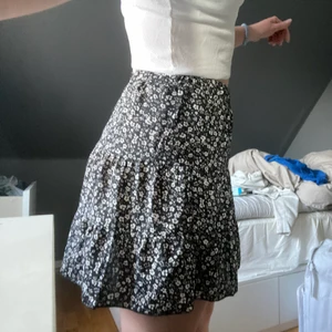 Kjol!!! - Supersnygg kjol i storlek S! Skriv för fler bilder💞💞💞