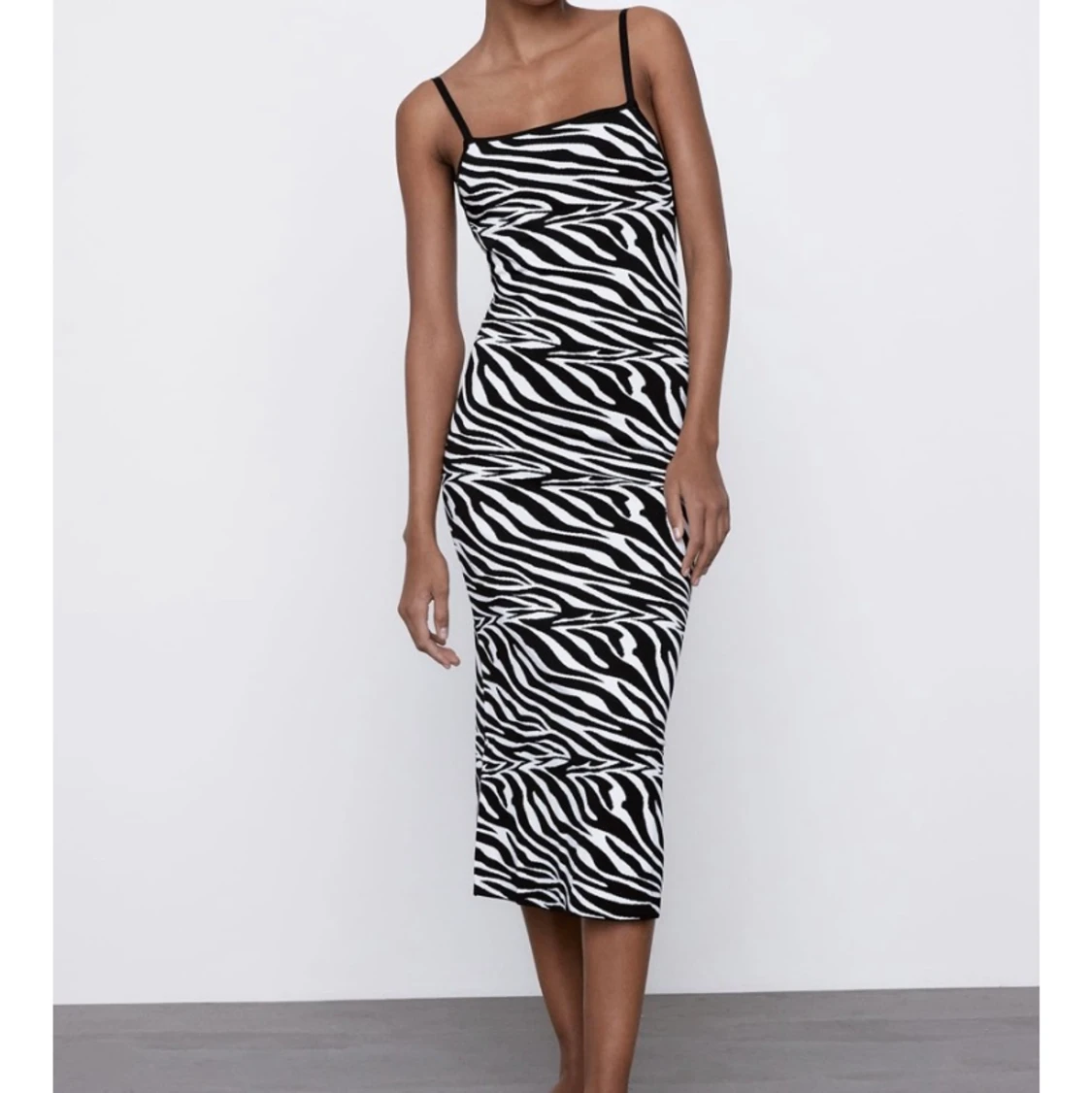 Zara klänning zebra  - 91