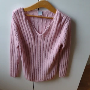 Rosa stickat  - Storlek 44-46