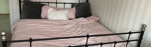 Dubbelsäng  - Säljer dubbelsäng på grund av flytt