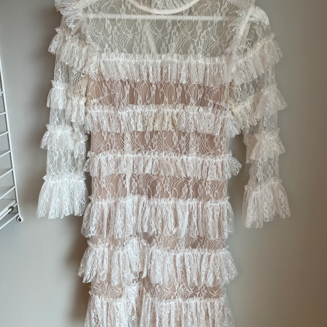 By malina klänning storlek 34.