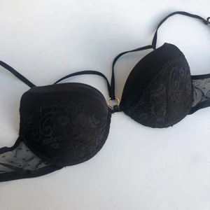 Bh - Ursnygg bh med band och gulddetalj