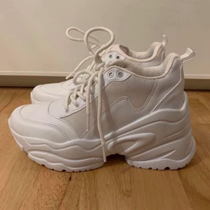 Mesh Sneakers, NLY SHOES - Oanvända så skorna är i nyskick. Kunder står för frakten ✨