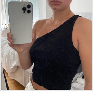 Linne från Bershka - Linne från Bershka, strl 40 men passar mig som är xs/s