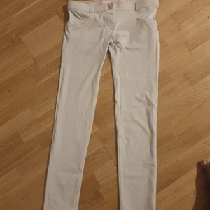 MM.sport byxor - Säljer dessa supersnygga  feån MM.sports. Jag köpte 800 kr. Säljer 250