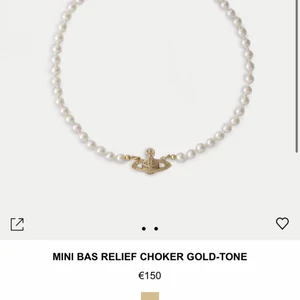 Vivienne Westwood  - Ikoniskt halsband från Vivienne Westwood. Nypris: 150€ (ca 1500kr). Såklart äkta, kvitto skickas vid begäran. Använt mycket sparsamt så som i nyskick. Allt medföljer som jag fick vid köp. 