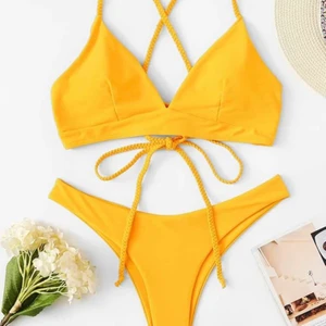 Bikini - Bikini från SHEIN i Strl s, superfin, aldrig använd men tvättad! 🌸