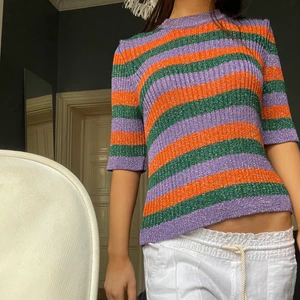 Glittrig GANNI top - Otroligt sparsamt använd glittrig top från GANNI, strl XL men passar även mindre. Kanske max använd 5gr.