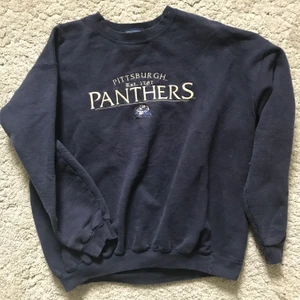 Vintage Sweatshirt  - En vintage Sweatshirt från Beyond Retro. Står ingen storlek men passar mig som är S/M. Mycket bra skick. #sweatshirt#vintage