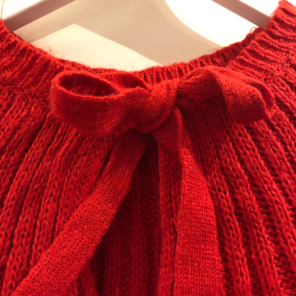 Röd stickad tröja - 91
