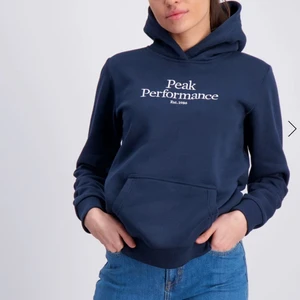 Peak performance hoodie - Näst intill oanvänd från kidsbrandstore, kostar 400 ny