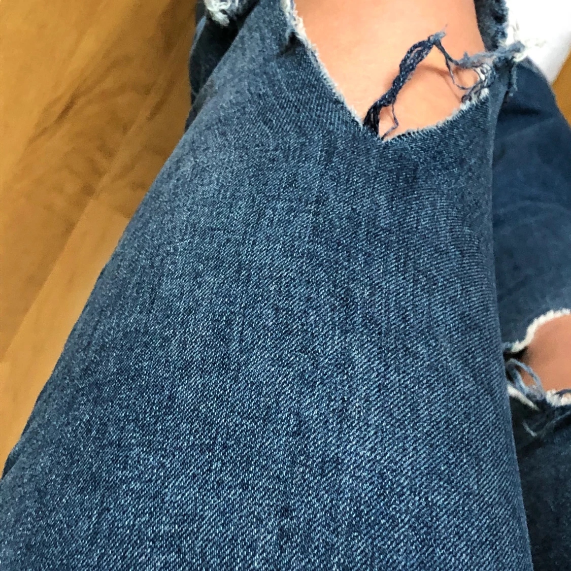 Blå bootcutjeans från ginatricot - 90