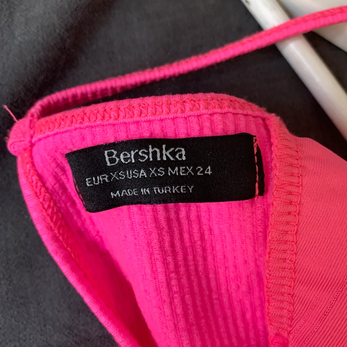 Neon rosa body/baddräkt  - 91