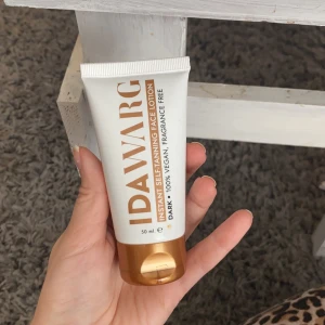 Ida Warg face lotion  - Ida Wargs face lotion (brun utan sol). Har endast testat 1 gång.  Gratis frakt 