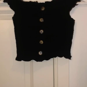 Svart of shulder crop top  - Svart ribbad of shulder crop top
