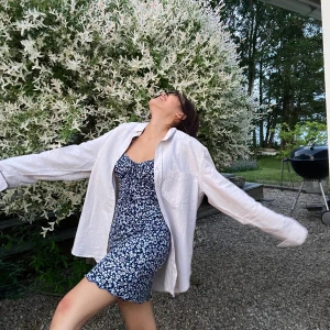 Klänning från Shein - Fin sommarklänning från Shein i storlek Xs. Bra skick! Använd 1 gång. Köparen står för frakten!