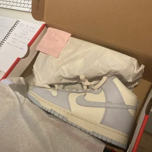 Nike Dunk High Football Grey - Nike dunk High Football Grey , Storlek 38.5 , oanvända 