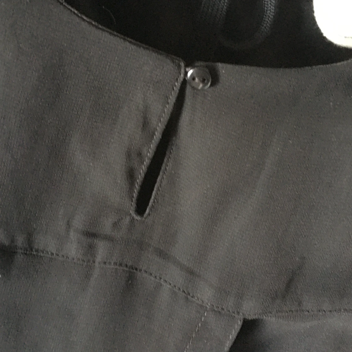 Fin svart tröja - 91