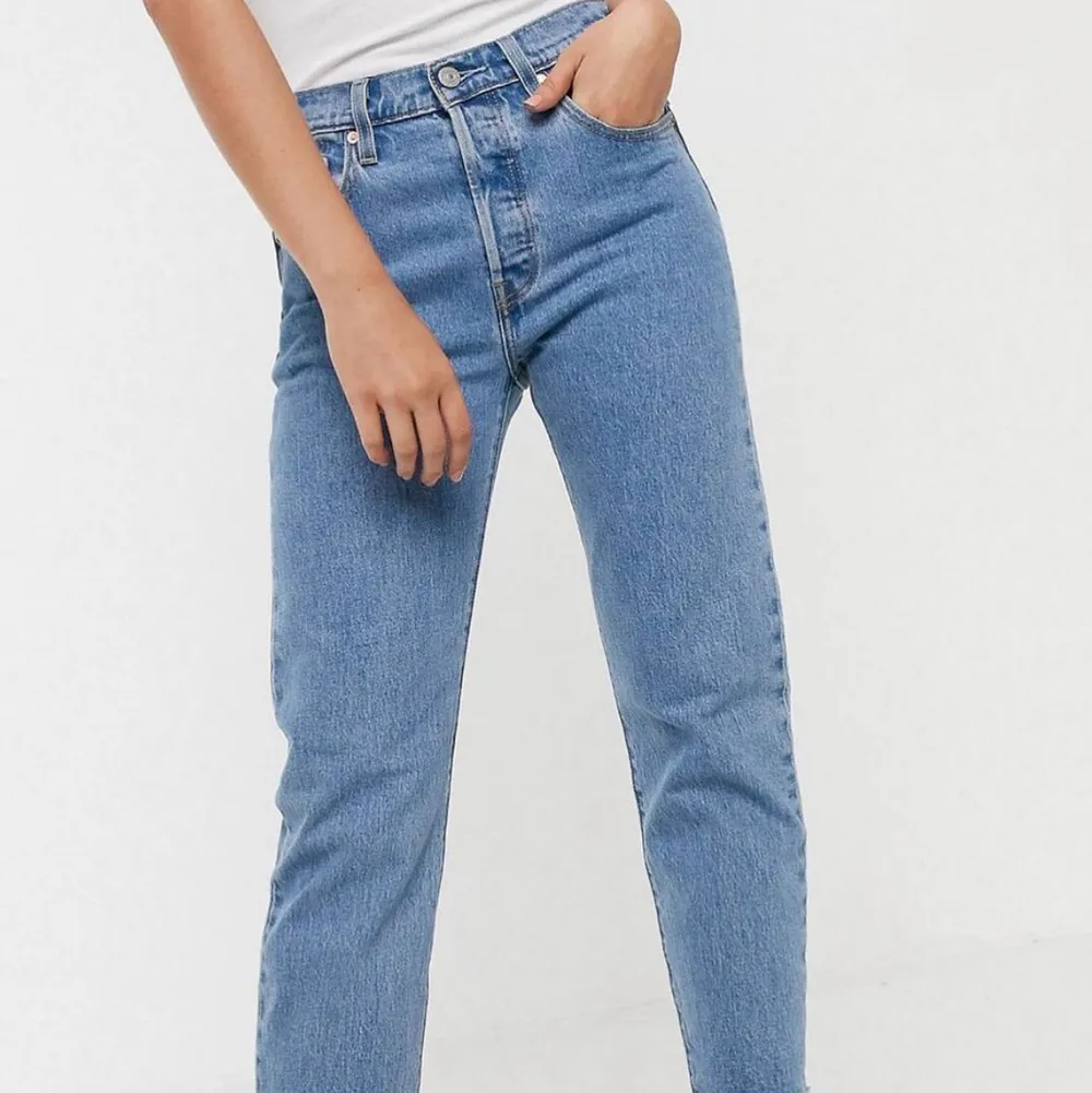 Levis 501 jeans i strl w28 l26. Jeans & Byxor.