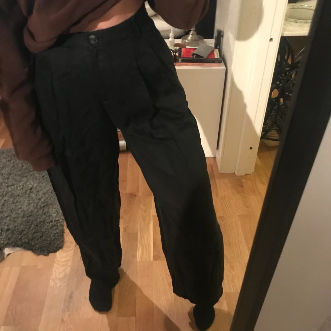flare pants från weekday