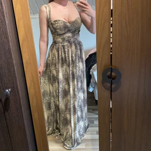 Lång leopard klänning - Bra skick