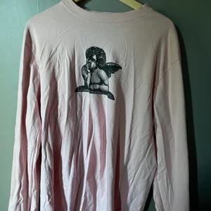 Tröja  - Ängel tröja från stay, fint skick. Oversized