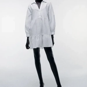 Skjort klänning - Säljer min super söta klänning då den inte passade mig. 