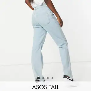 Breda jeans från ASOS, helt nya! Säljer pga fel storlek 