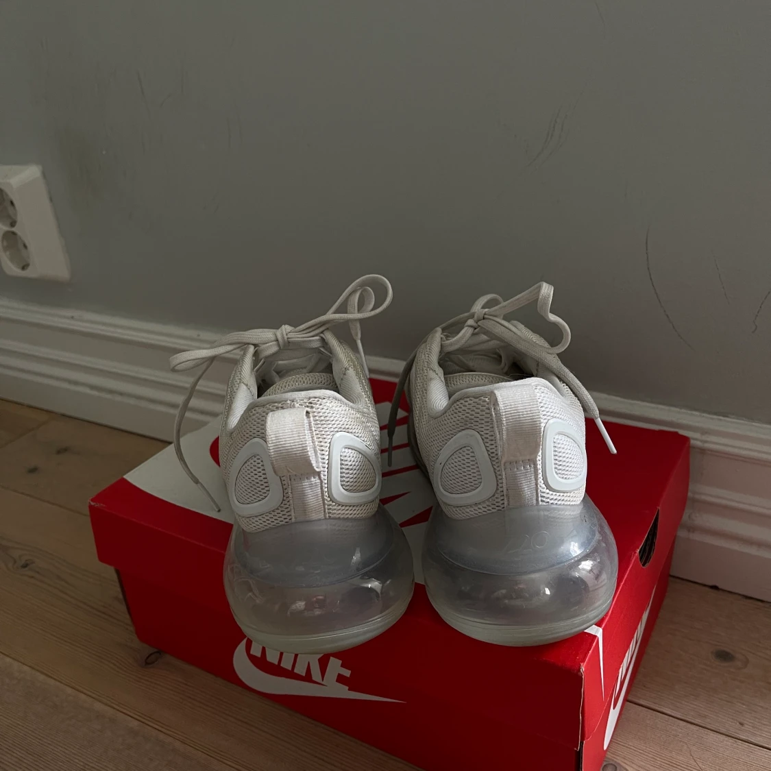 Nike W air Max 720 - 90