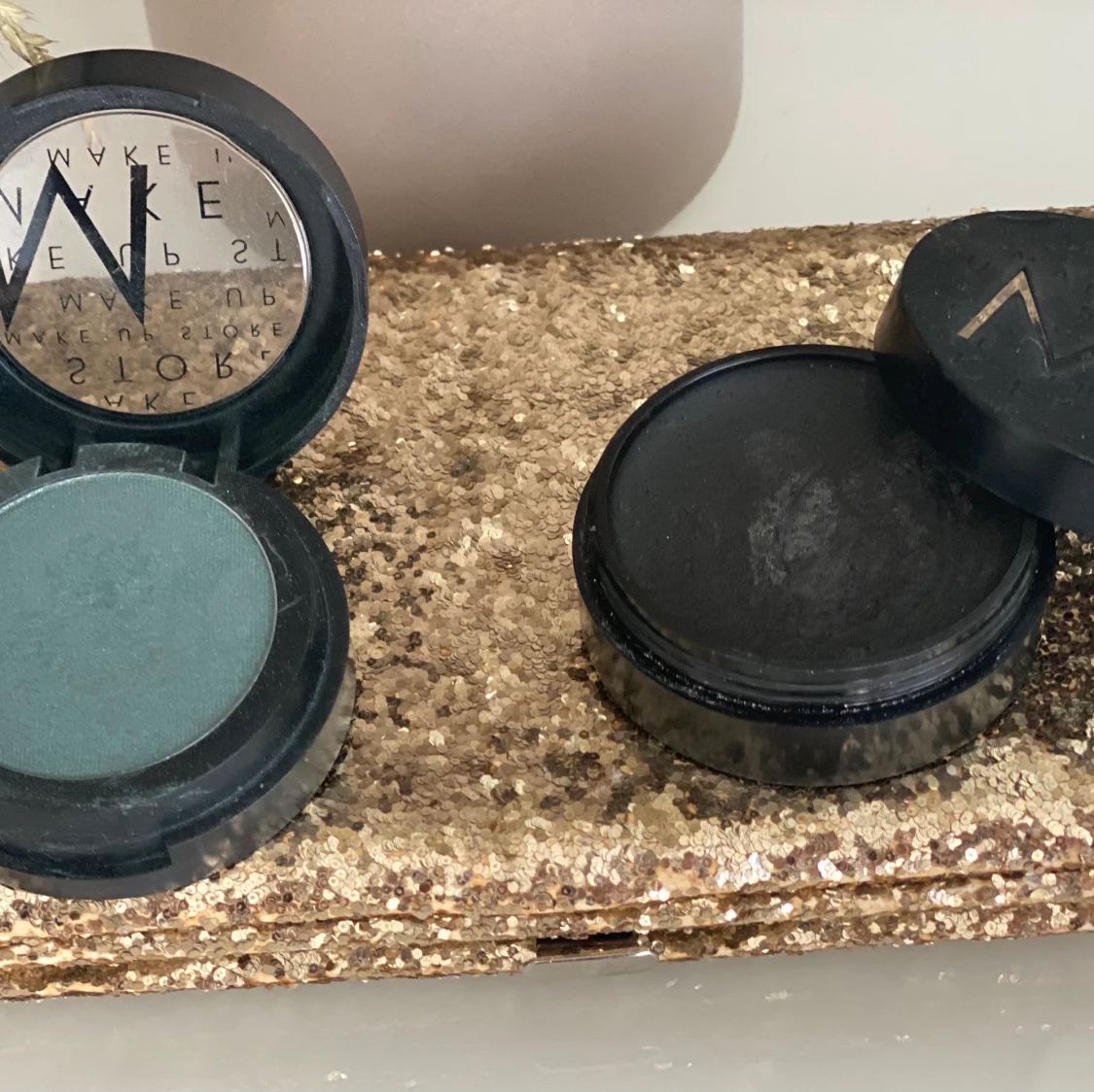 Makeupstore  - 90