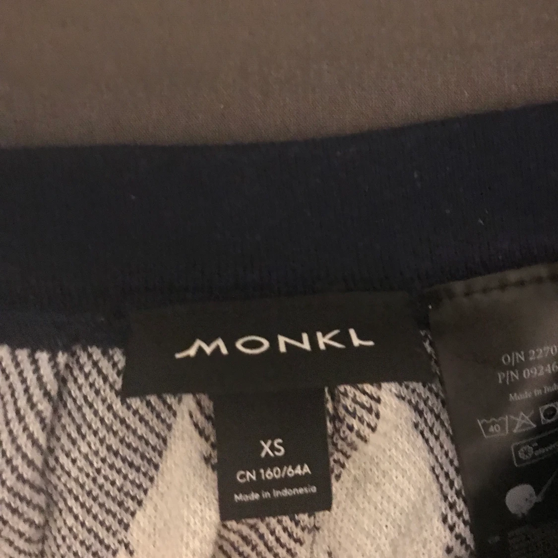 Tröja kjol väska  - 90