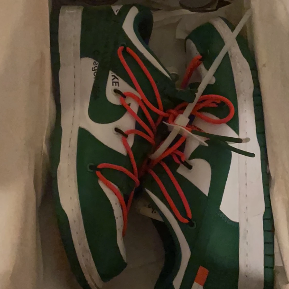 Off-White x Nike Dunk Low Pine Green - 90