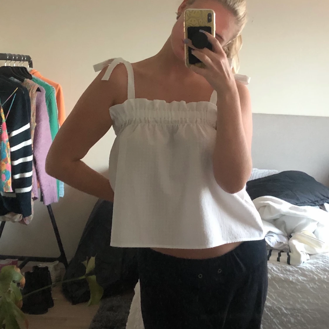 Vit topp med knytning  - 90