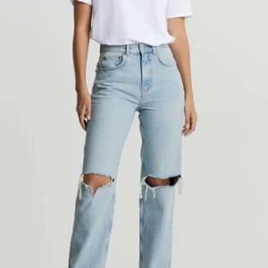 St 36  - Säljer mina jeans ifrån gina pga inte kommer till användning. Använt fåtal gånger. 