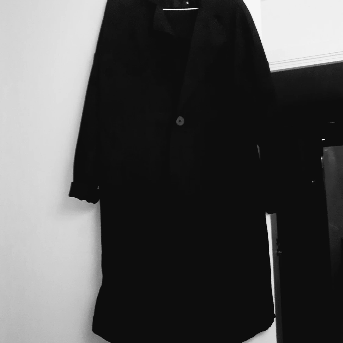 BLACK LABEL svart höstkappa strL