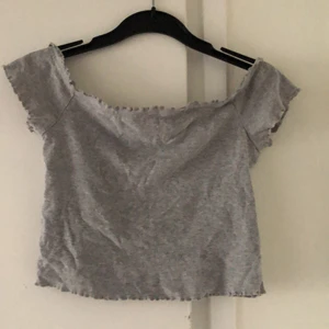 grå top - Bra skick