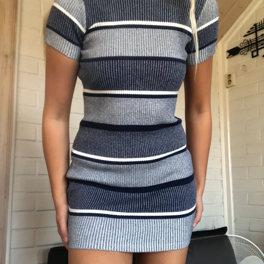 Super fin knit klänning från zara storlek S, 80kr 💞. Klänningar.