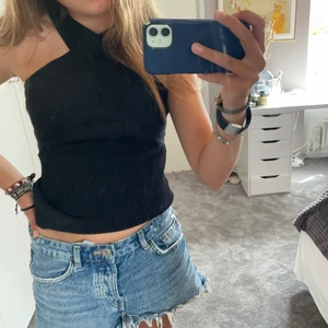 Zara topp  - (Fläckar på SPEGELN, inte tröjan) Snygg topp från zara, nyskick använd 1gång❣️storlek S - M skulle passa bra❣️