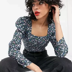 And other stories blus - And other stories blus i nyskick. Frakten inkluderad i priset 💓