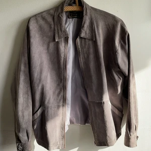 Mocha jacka - Säljer denna mocka jacka då den ej passar längre. Cond: vintage