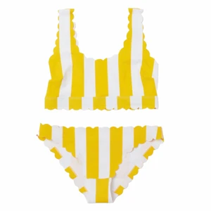 Bikini retro gul vit randig  - Jättefin bikini från H&M. Slutsåld! Den har vågig fin kant och är Gul-vit randig i retroanda. Storlek 38, jag som använt den har 36 och den passar även mig rätt bra! Endast använd 3 gånger