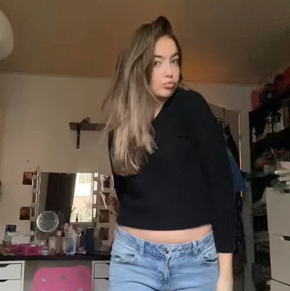 Skitsnygg svart tröja - 90