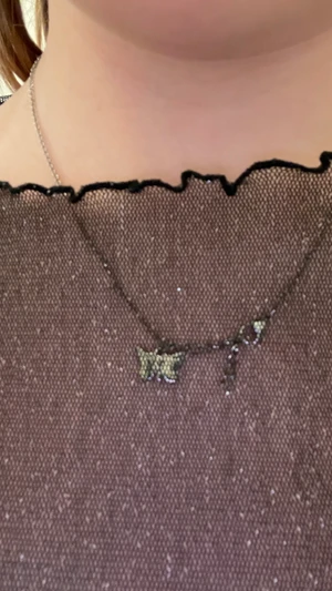 Festtopp - Jätte snygg fest topp! Helt slutsåld på barndy Melville.😚 köpte för 250kr