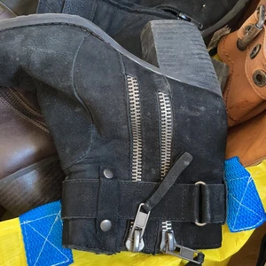 Mocka boots - Mocka boots, knappt använda 