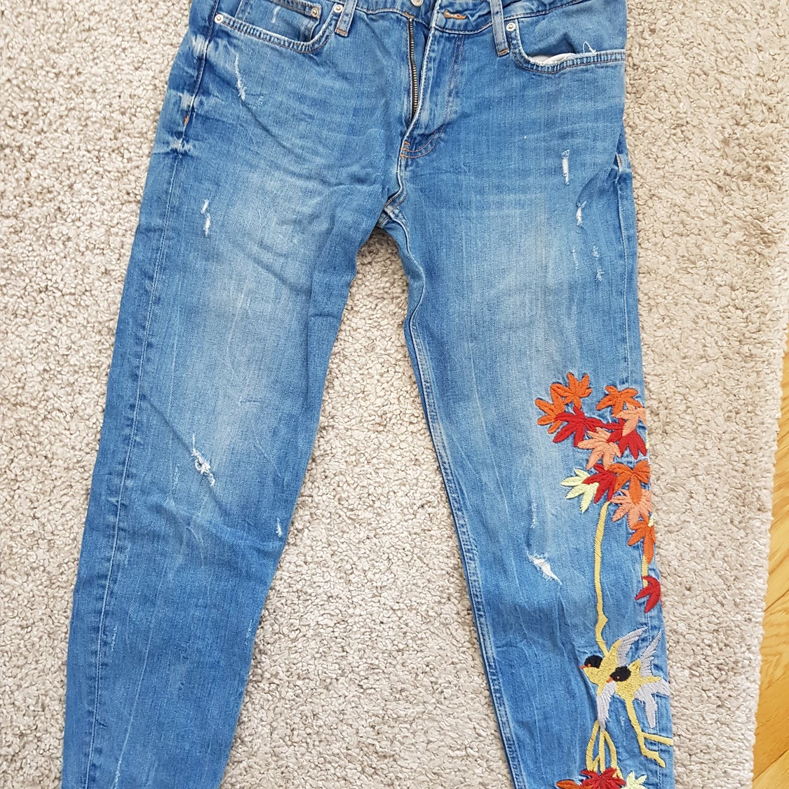 Zara Jeans - flowers embroidery - size 40