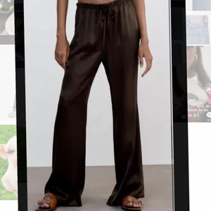 Bruna byxor - Fick precis hem dessa byxor från zara. Passade inte riktigt mig tyvärr och tänkte kolla om nån vill köpa innan jag skickar tillbaka dom. Storlek M 