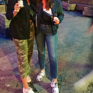 Militär byxor - Snygga jeans i militärcamoflage