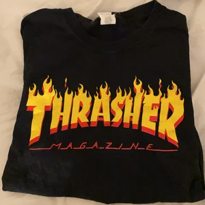Fake thrasher tröja Strl L / one size - Fake thrasher tröja , köpt på någon marknad för 300 kr. Topp skick och väldigt bra material. 