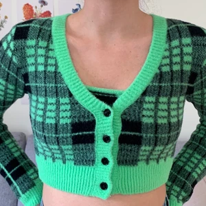 Set från bershka - Nästan oanvänt tvådelat set från Berscka i jätteskönt material.